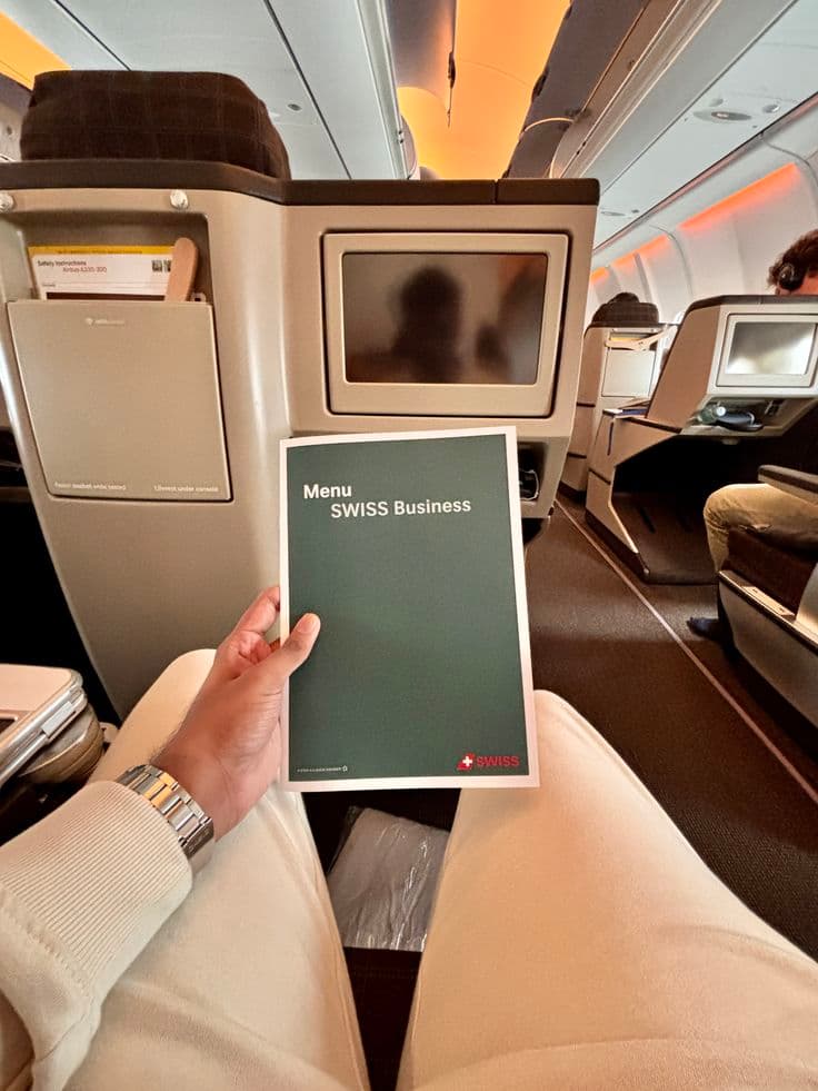 Swiss business class cabin compared with Lufthansa Allegris on the Airbus A350