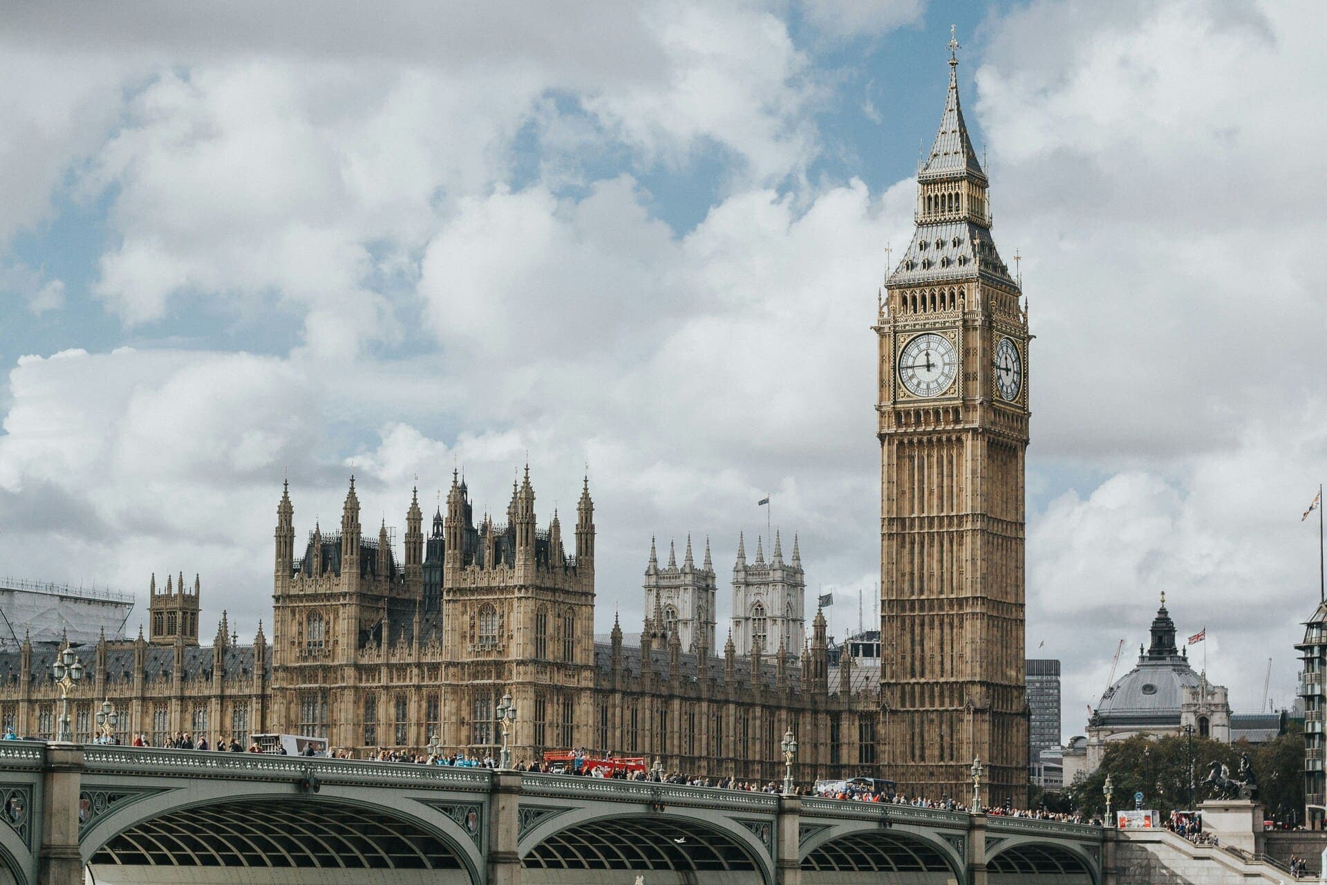 Fly Business Class To London From The USA Winghoppers